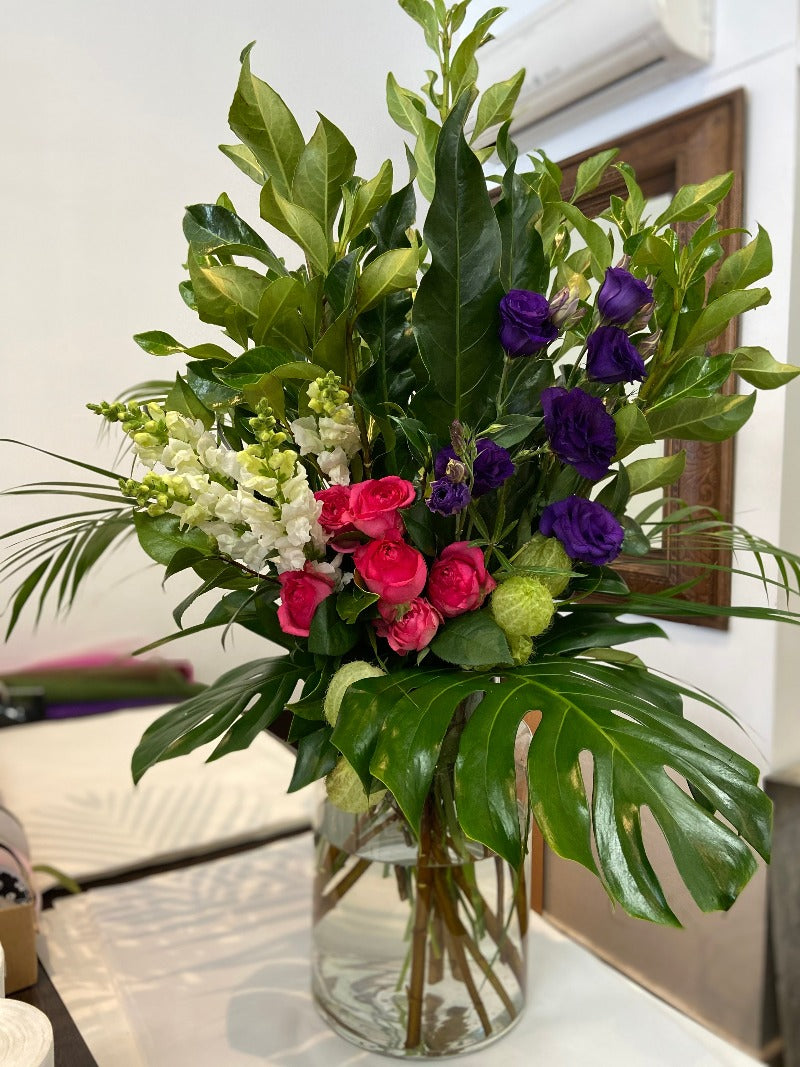 Best Flower Delivery Brighton Majesty in Her Spring Garden