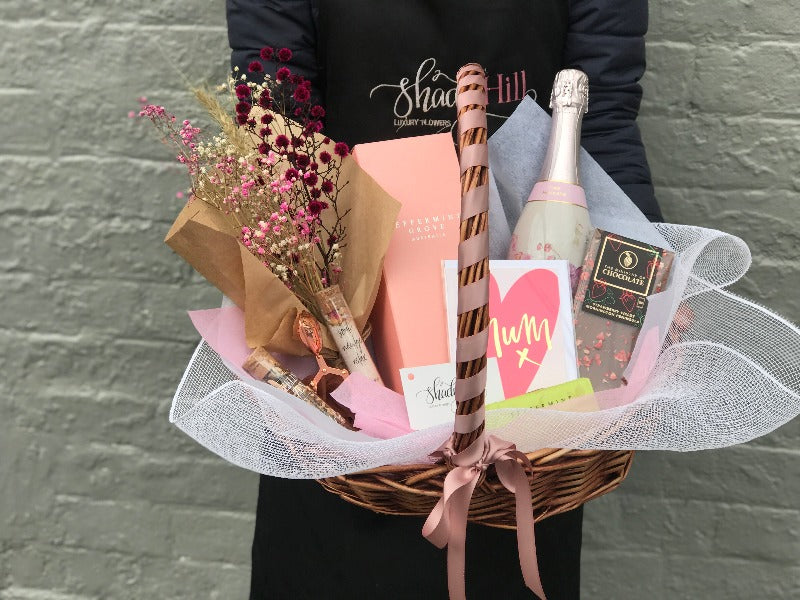 Florist Elsternwick Gift Pack Shadyhill Luxury Flower