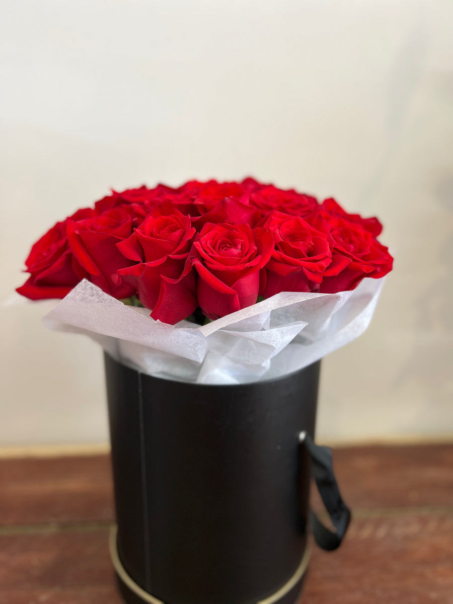 Best Flower Delivery Brighton Luxury Rose hatbox