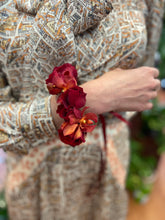 Buttonhole / wrist corsage
