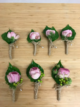 Buttonhole / wrist corsage