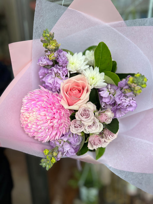 Purple blooms bouquet