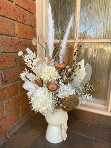 Dry flower arrangements Melbourne 04